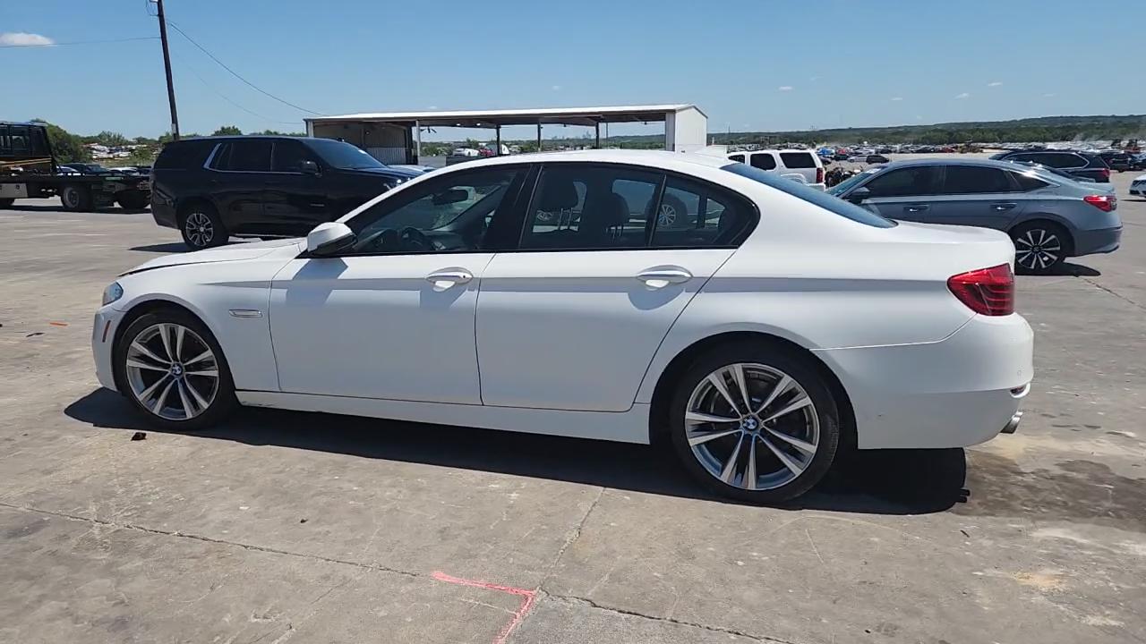 Фото: WBA5A5C50GG354543