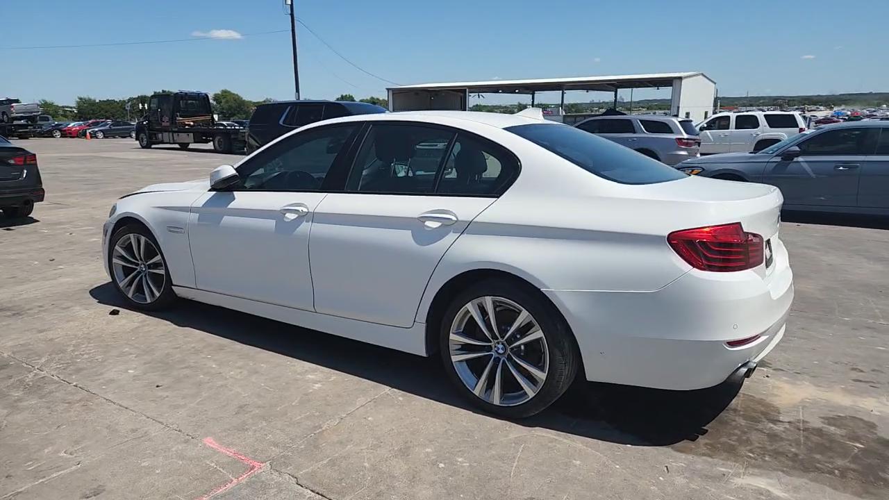 Фото: WBA5A5C50GG354543