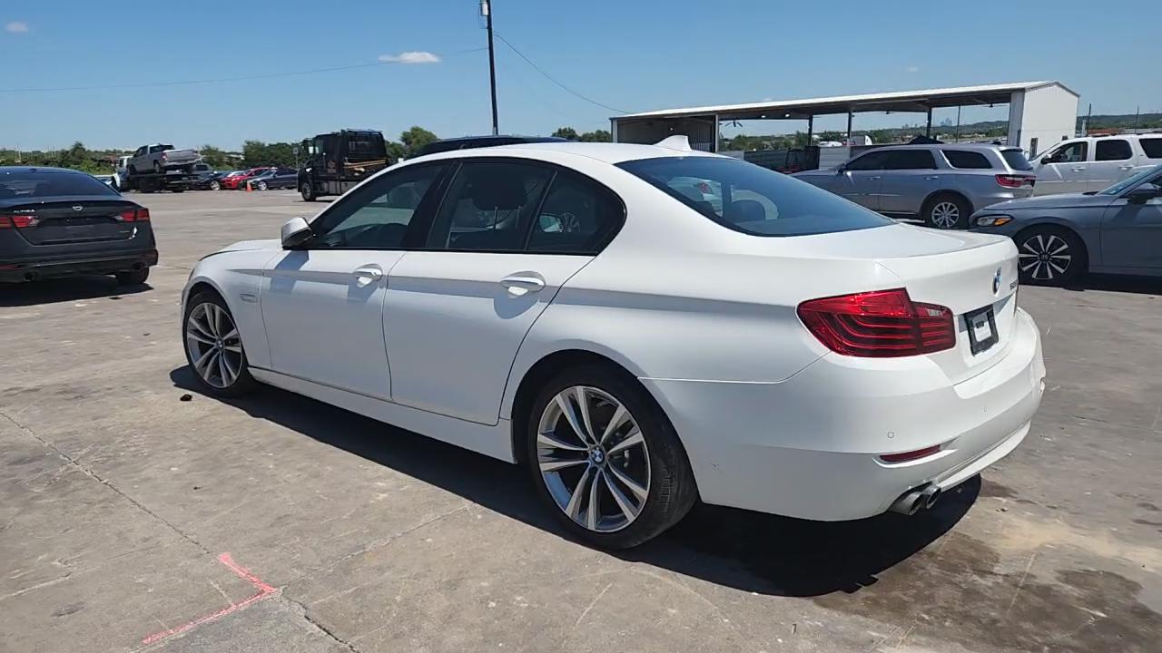 Фото: WBA5A5C50GG354543