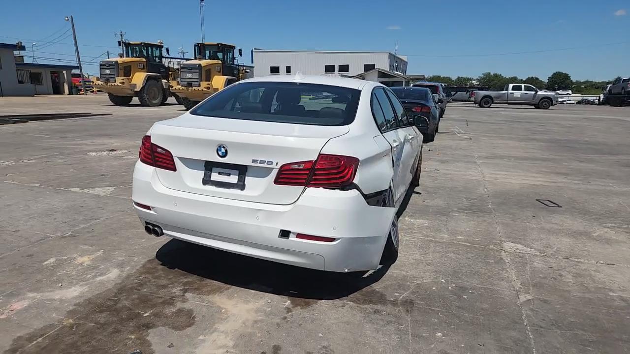 Фото: WBA5A5C50GG354543