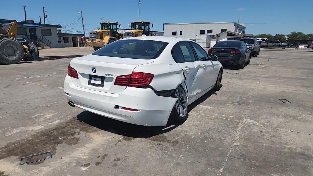 Фото: WBA5A5C50GG354543