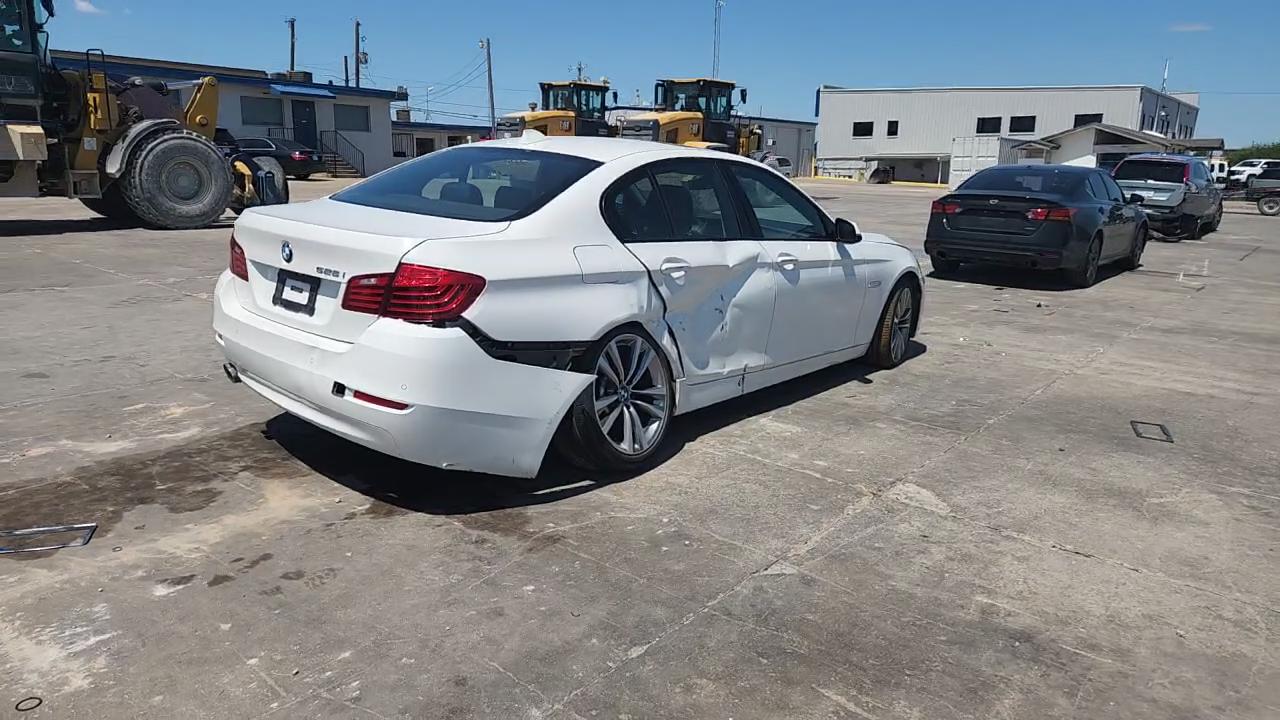 Фото: WBA5A5C50GG354543