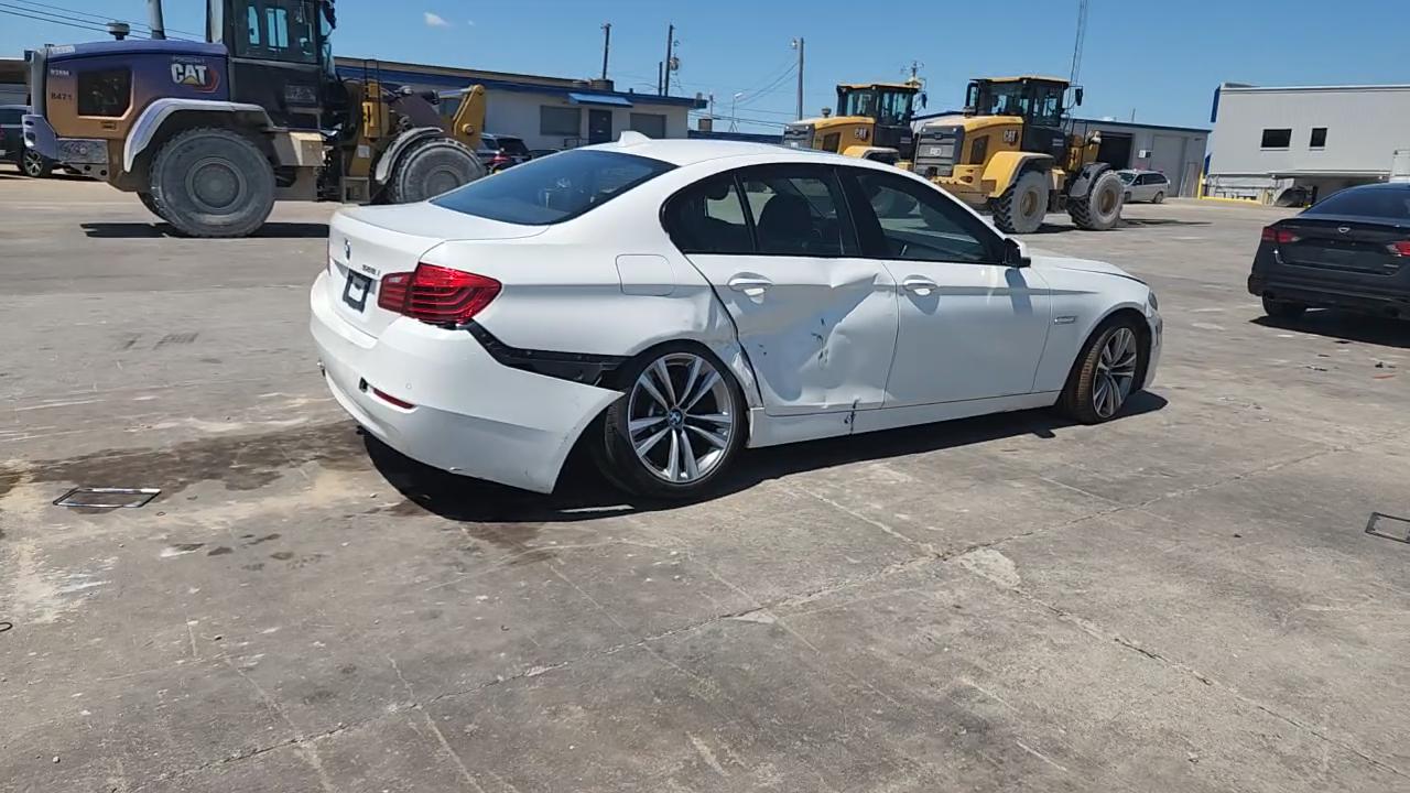 Фото: WBA5A5C50GG354543