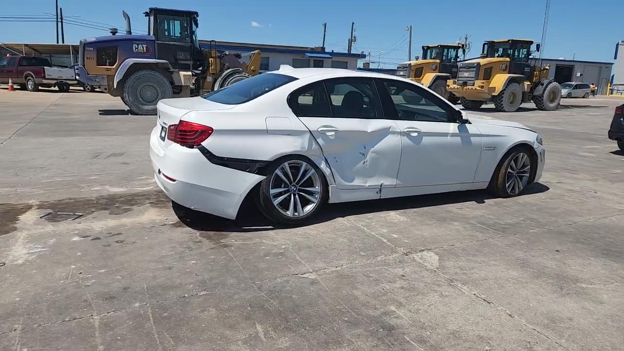 Фото: WBA5A5C50GG354543