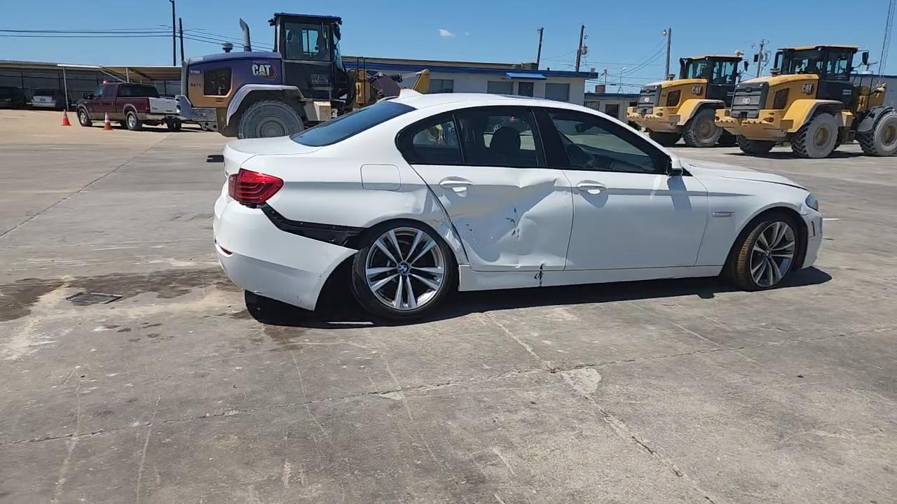 Фото: WBA5A5C50GG354543