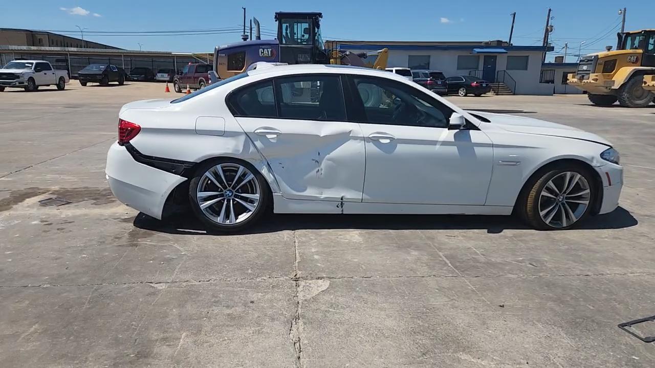 Фото: WBA5A5C50GG354543