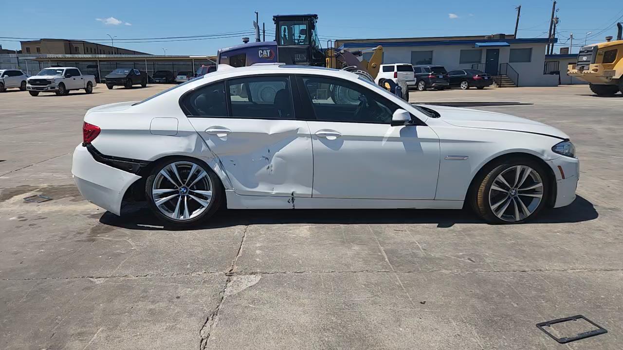 Фото: WBA5A5C50GG354543