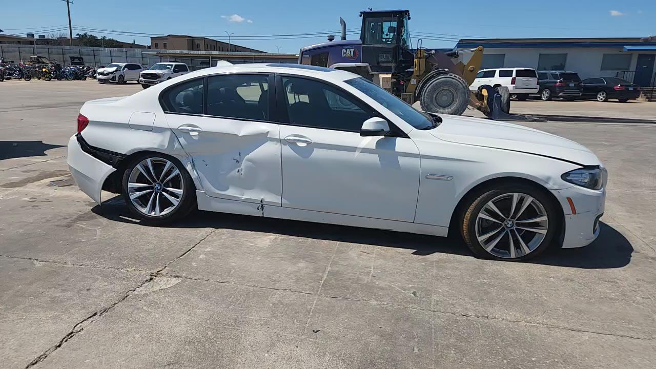 Фото: WBA5A5C50GG354543