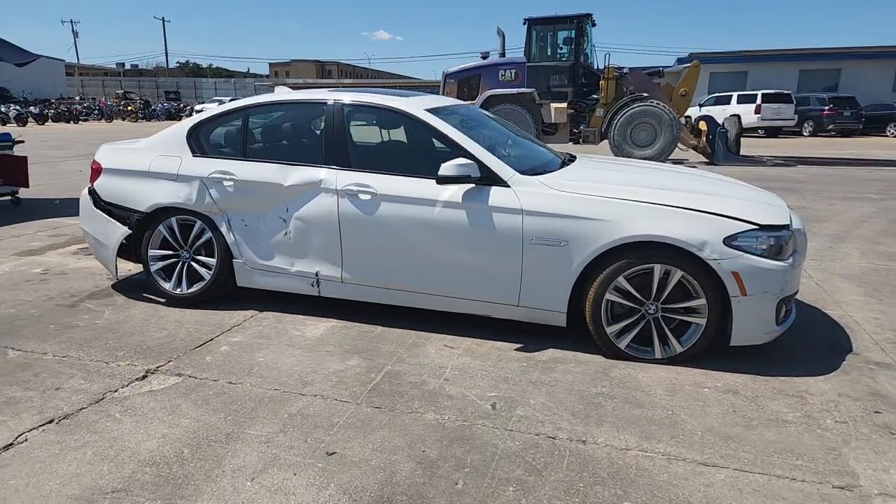 Фото: WBA5A5C50GG354543