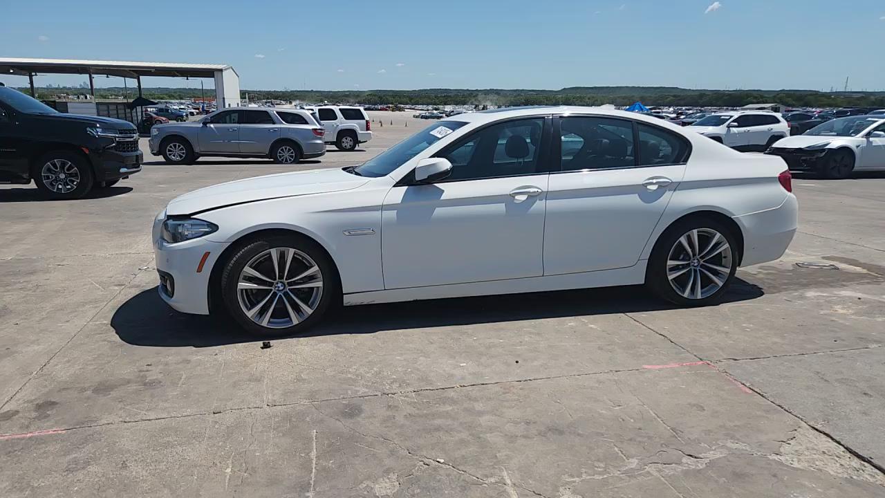 Фото: WBA5A5C50GG354543