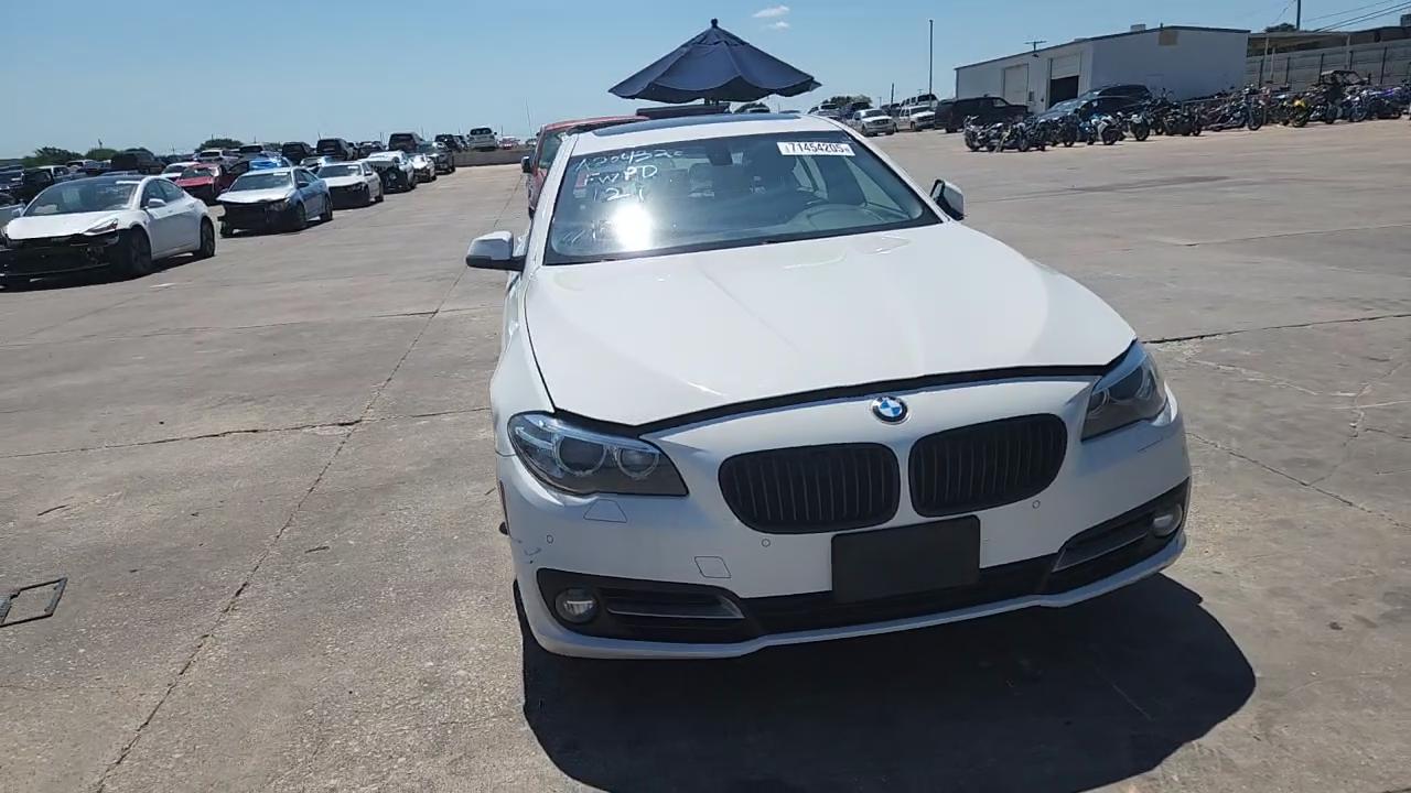 Фото: WBA5A5C50GG354543