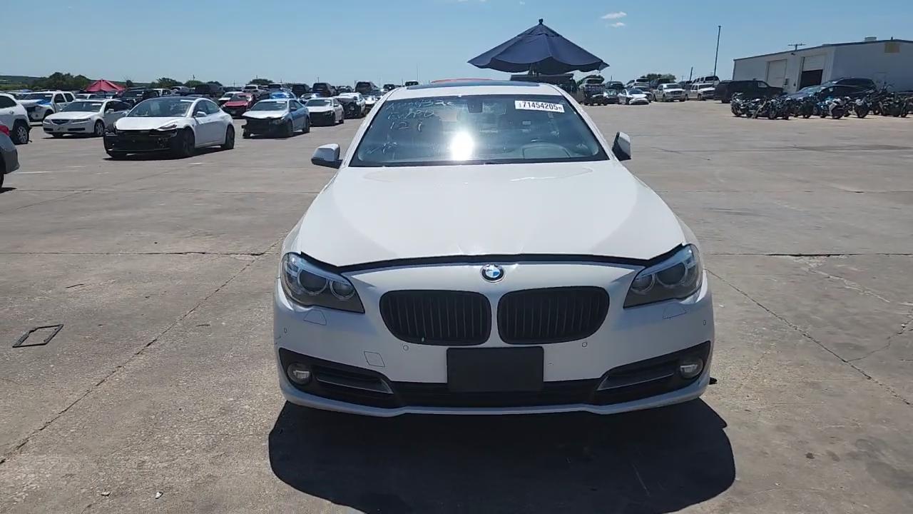 Фото: WBA5A5C50GG354543