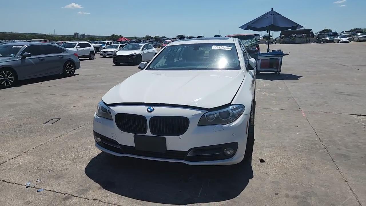 Фото: WBA5A5C50GG354543