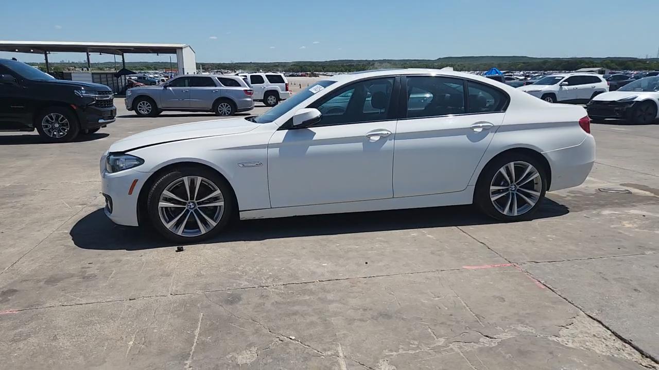 Фото: WBA5A5C50GG354543