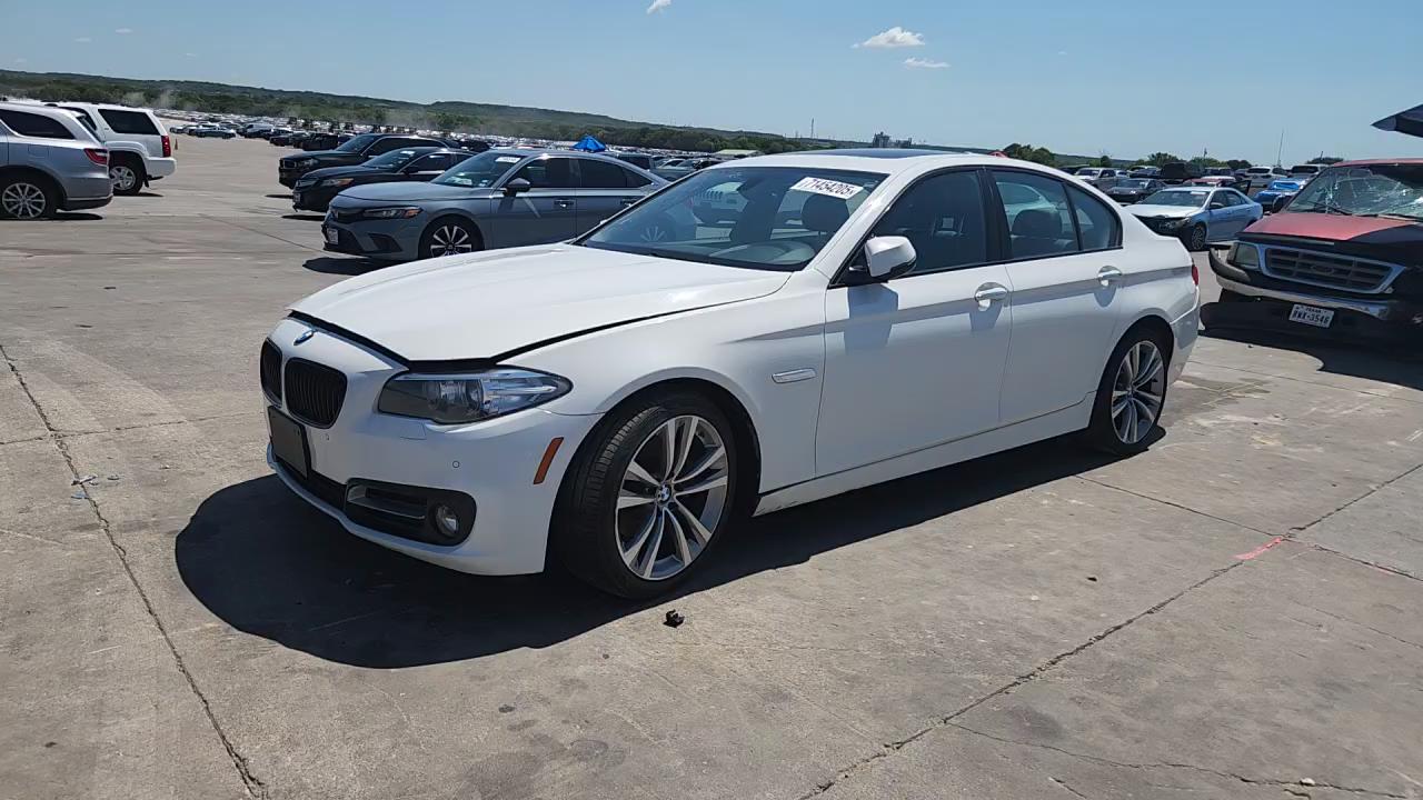 Фото: WBA5A5C50GG354543