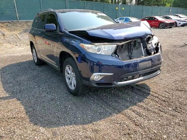 2013 Toyota Highlander Base VIN: 5TDBK3EH4DS201244 Lot: 71466095