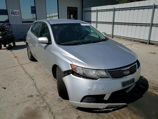 2013 Kia Forte Ex VIN: KNAFU5A22D5664902 Lot: 80181345