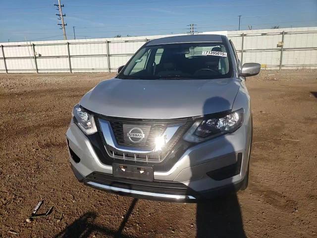 2017 Nissan Rogue S VIN: KNMAT2MV8HP585779 Lot: 71395015
