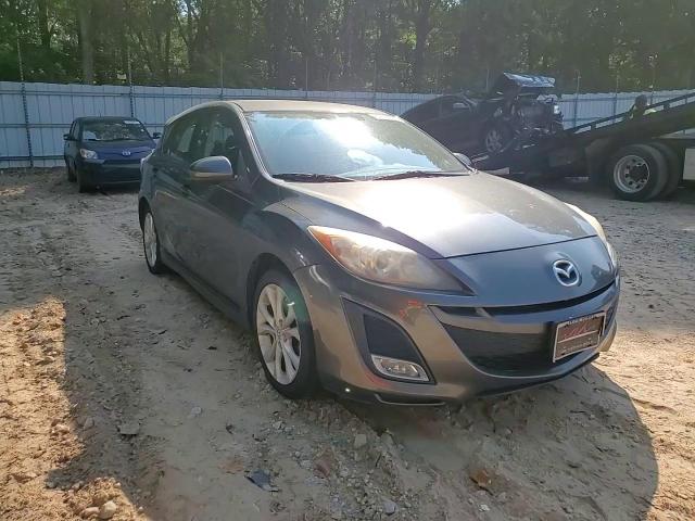 2011 Mazda 3 S VIN: JM1BL1K58B1402831 Lot: 81609655
