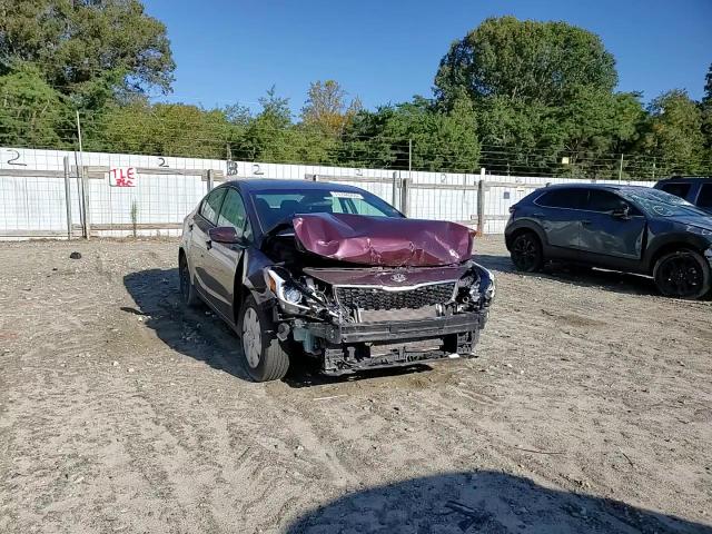 2017 Kia Forte Lx VIN: 3KPFK4A7XHE082135 Lot: 71744255