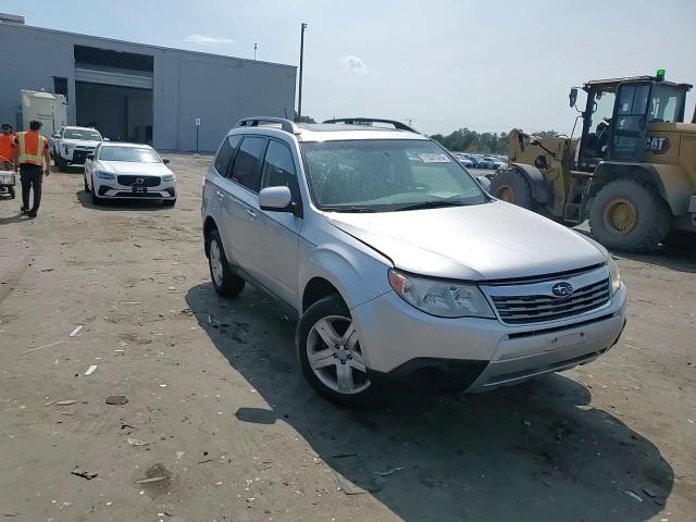 2009 Subaru Forester 2.5X Premium VIN: JF2SH63629H727144 Lot: 71531575