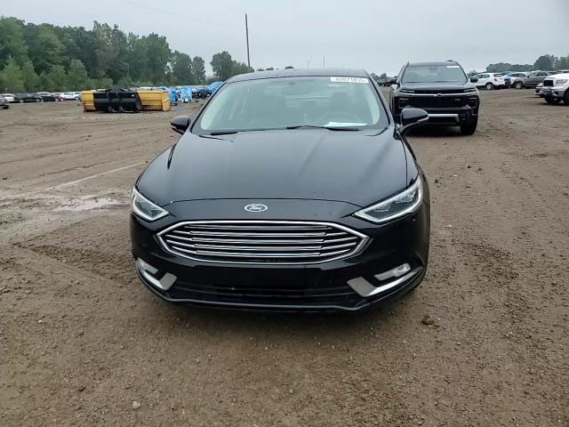 2017 Ford Fusion Se VIN: 3FA6P0HD8HR272701 Lot: 82071855