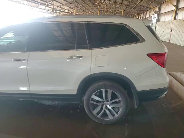 2018 Honda Pilot Elite VIN: 5FNYF6H00JB055981 Lot: 83758655