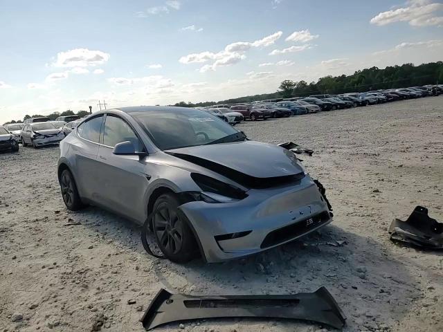 2025 Tesla Model Y VIN: 7SAYGDED8SA352930 Lot: 80071775