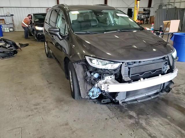 2021 Chrysler Pacifica Touring L VIN: 2C4RC1BG3MR576627 Lot: 71817025