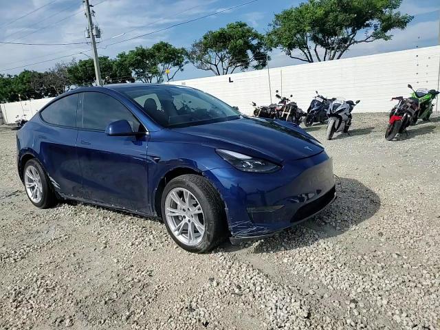 2024 Tesla Model Y VIN: 7SAYGDED4RF073603 Lot: 71808345