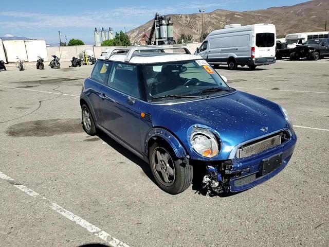 2008 Mini Cooper VIN: WMWMF33538TT64932 Lot: 81660675