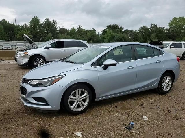 2017 Chevrolet Cruze Lt VIN: 1G1BE5SM8H7165393 Lot: 71233625