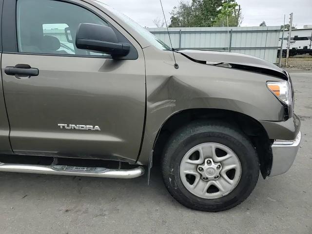 2011 Toyota Tundra Double Cab Sr5 VIN: 5TFRM5F10BX024317 Lot: 81125155