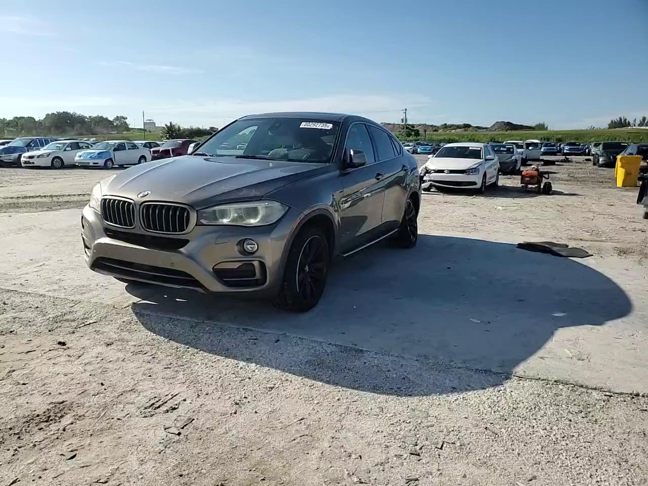 Фото: 5UXKU0C57H0F99738