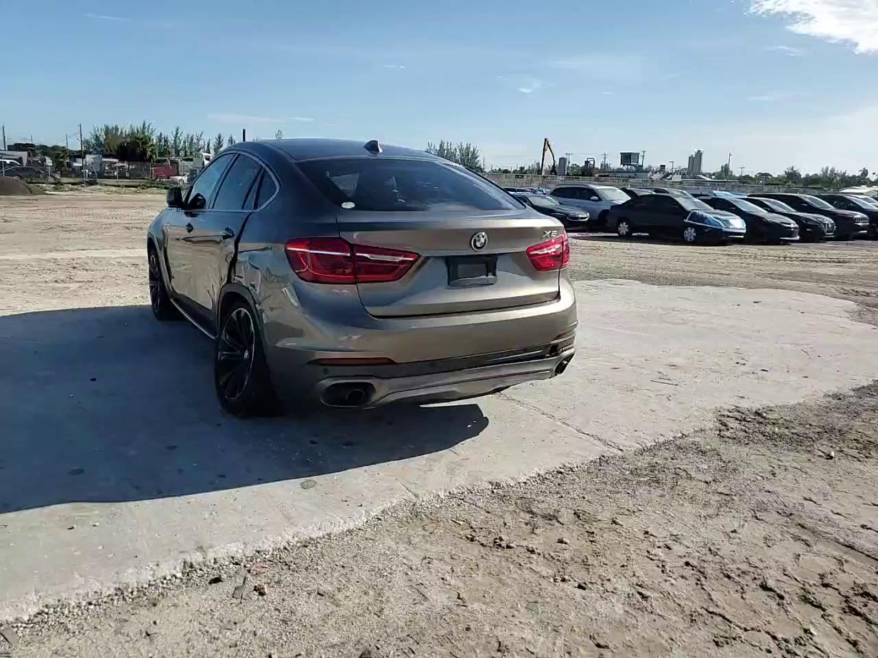 Фото: 5UXKU0C57H0F99738