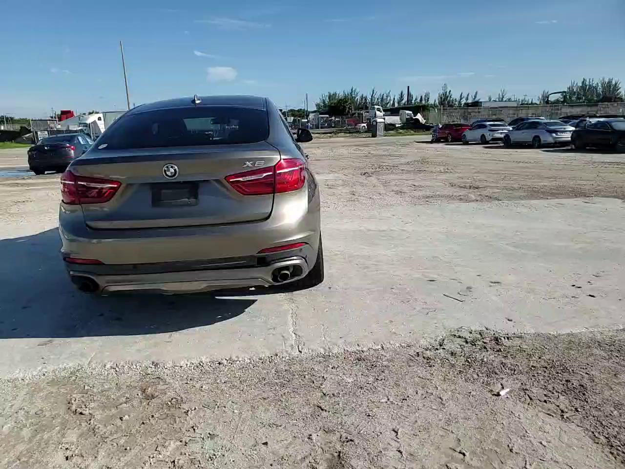 Фото: 5UXKU0C57H0F99738