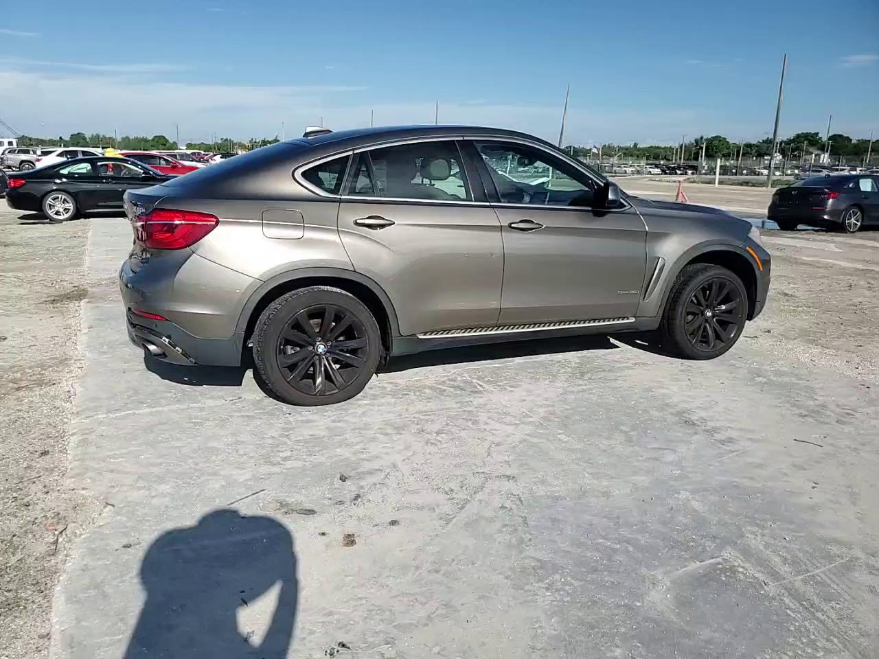 Фото: 5UXKU0C57H0F99738