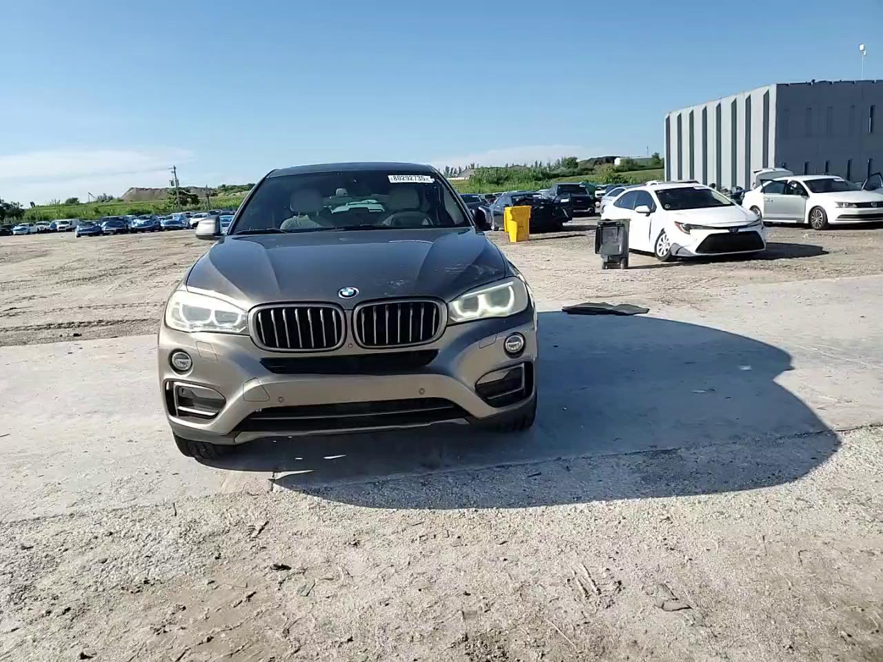 Фото: 5UXKU0C57H0F99738