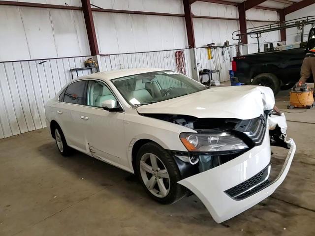 2014 Volkswagen Passat S VIN: 1VWAT7A3XEC038092 Lot: 81437885