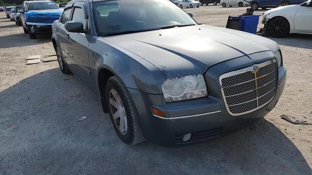 2005 Chrysler 300 Touring VIN: 2C3JA53G75H109425 Lot: 80111095