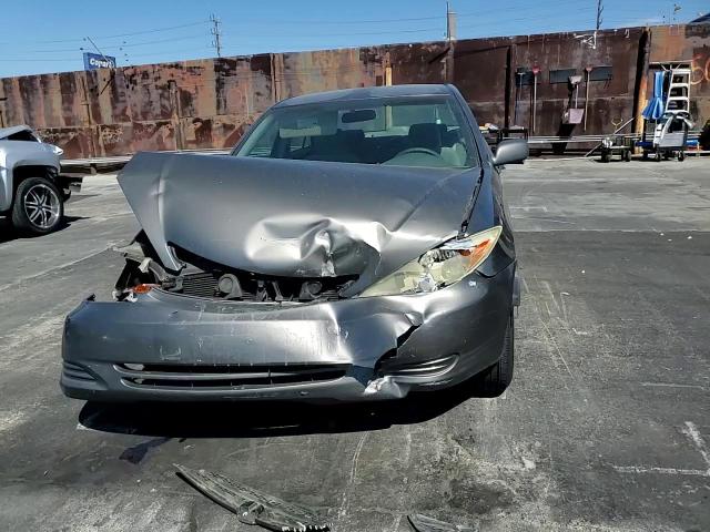 2004 Toyota Camry Le VIN: 4T1BE32K44U840061 Lot: 80919485