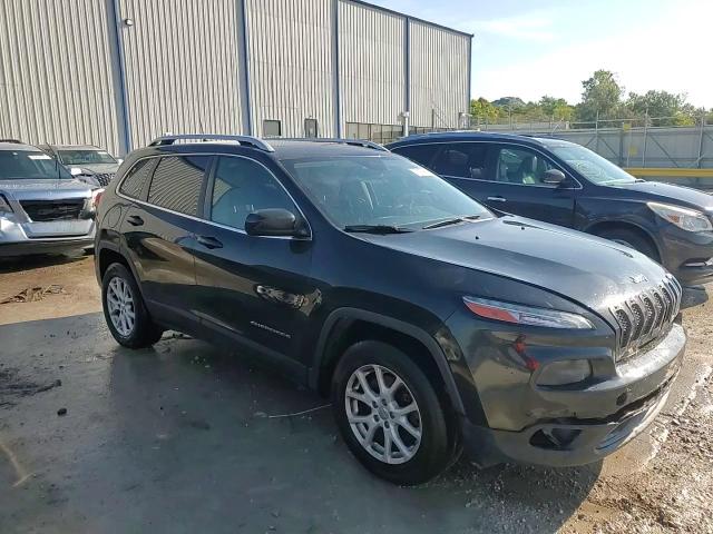 2016 Jeep Cherokee Latitude VIN: 1C4PJMCS3GW283520 Lot: 71979615