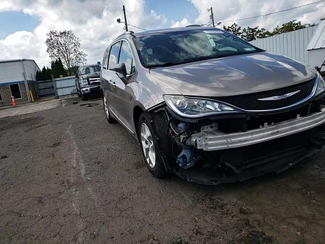 2018 Chrysler Pacifica Touring L VIN: 2C4RC1BG1JR274278 Lot: 71132435