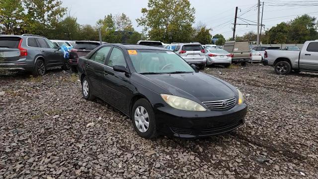 2005 Toyota Camry Le VIN: 4T1BE30K45U390125 Lot: 81896815
