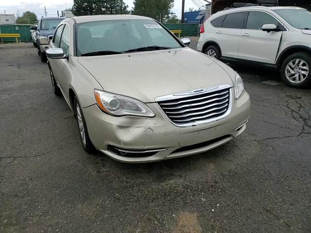 2014 Chrysler 200 Limited VIN: 1C3CCBCG7EN135922 Lot: 80403165