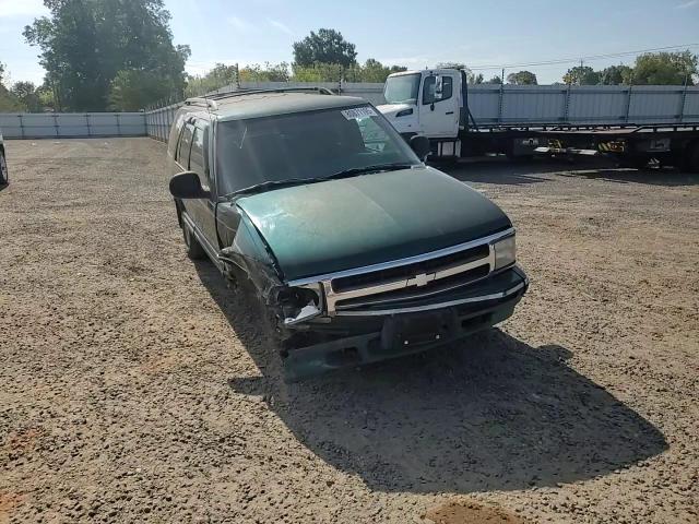 1997 Chevrolet Blazer VIN: 1GNDT13W3V2227216 Lot: 80871195