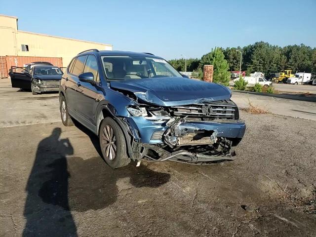 2019 Volkswagen Tiguan S VIN: 3VV0B7AX8KM167688 Lot: 81750125