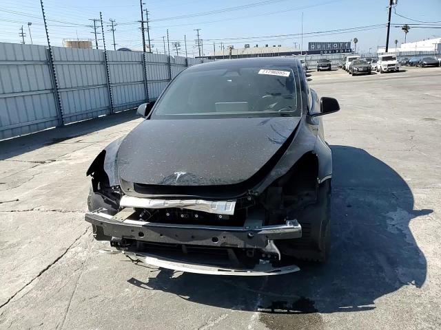 2025 Tesla Model Y VIN: 7SAYGDEF5SF271016 Lot: 71796055