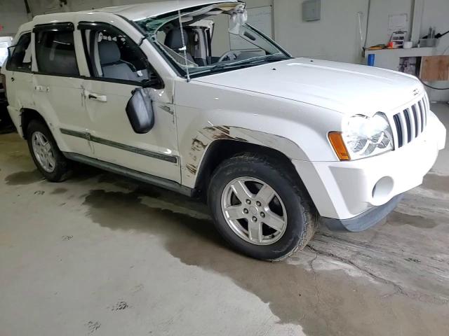 2007 Jeep Grand Cherokee Laredo VIN: 1J8GR48K27C609982 Lot: 81655575