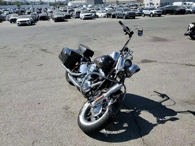 2016 Harley-Davidson Flstc Heritage Softail Classic VIN: 1HD1BWV15GB034760 Lot: 71388485